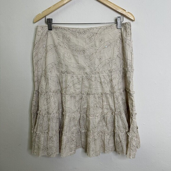 Unbranded Beige Skirt Tiered‎ Floral Embroidered Size 12 Knee Length Side Zipper - Picture 8 of 10